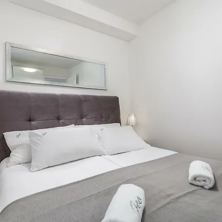 Luxury Joo & Joo Daire *