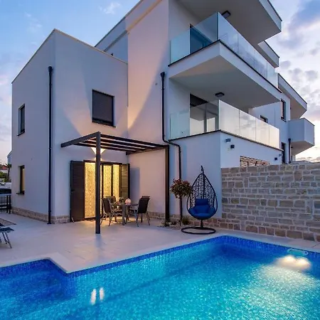 Luxury Joo & Joo Apartment *